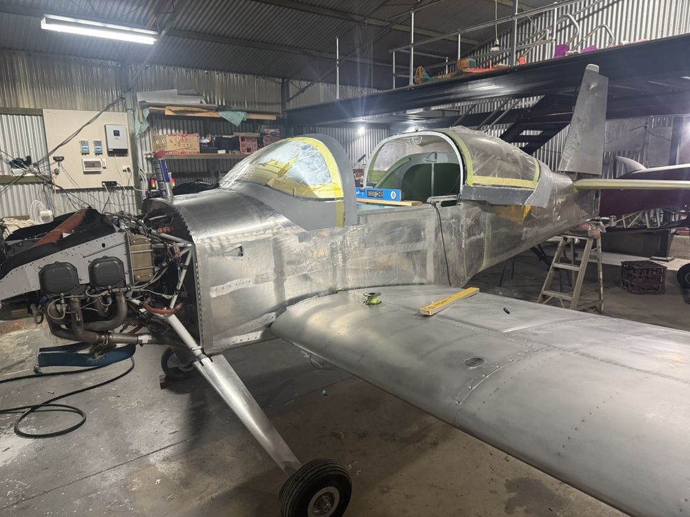 RV-6 in the hangar with the engine hung
