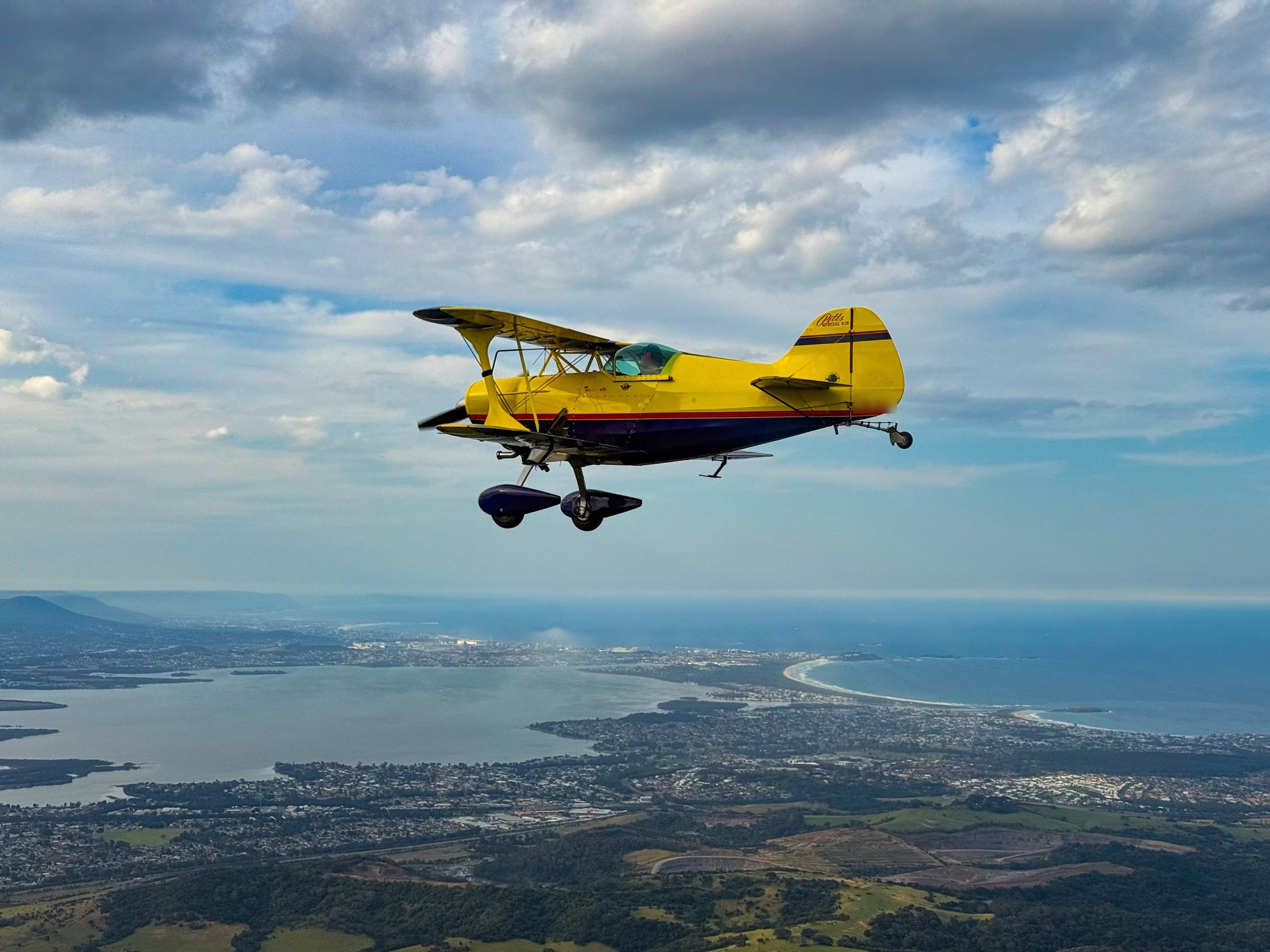 Pitts Special in flight